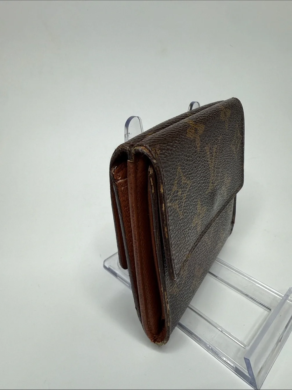 Louis Vuitton Elise Brown Monogram Wallet Tri-Fold | Unisex | Pre-Owned |
